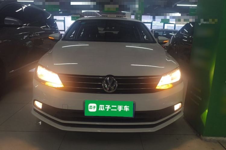 Used Volkswagen Sagitar 2018 1.6L Automatic Fashion Model Front