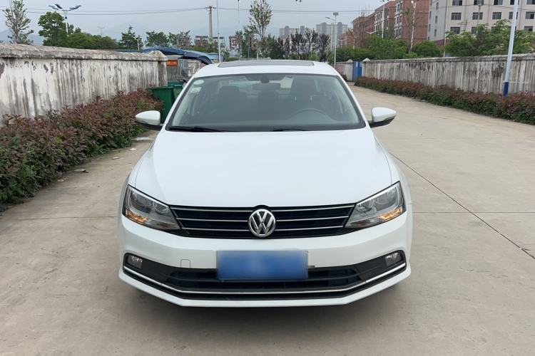 Used Volkswagen Sagitar 2018 1.6L Automatic Comfort Model Front