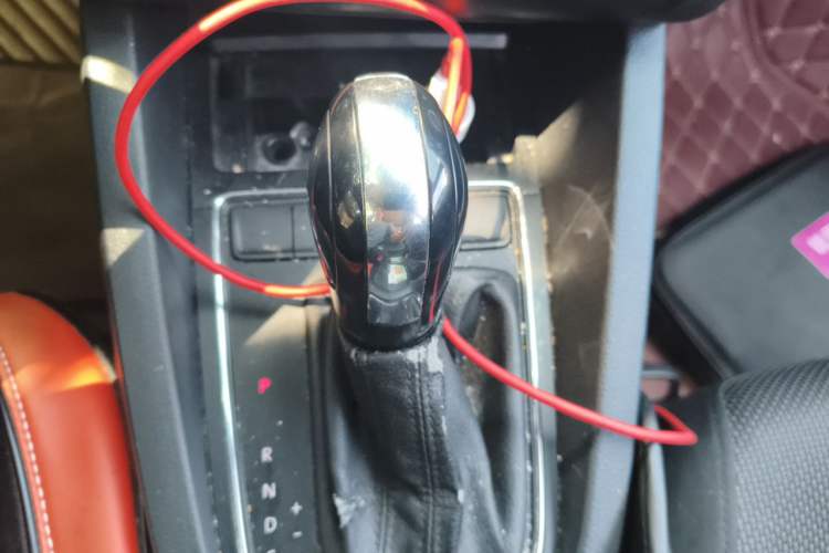 Used Volkswagen Sagitar 2018 1.6L Automatic Fashion Model Gear Lever
