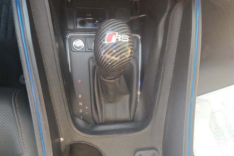 Used Volkswagen Sagitar 2018 280TSI DSG Luxury Model Gear Lever