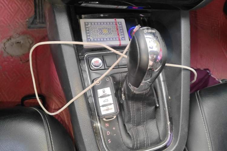 Used Volkswagen Sagitar 2018 280TSI DSG Comfort Model Gear Lever