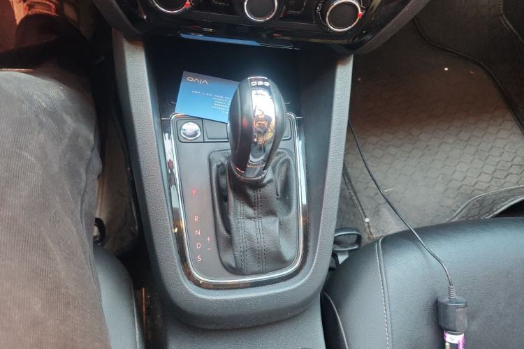 Used Volkswagen Sagitar 2018 280TSI DSG Ignite Edition Gear Lever