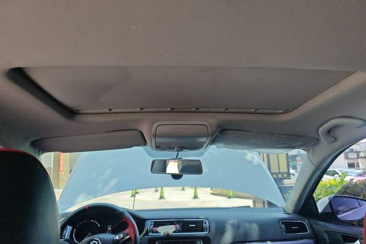 Used Volkswagen Sagitar 2018 280TSI DSG Ignite Edition Headliner