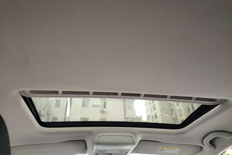 Used Volkswagen Sagitar 2018 1.6L Automatic Comfort Model Headliner