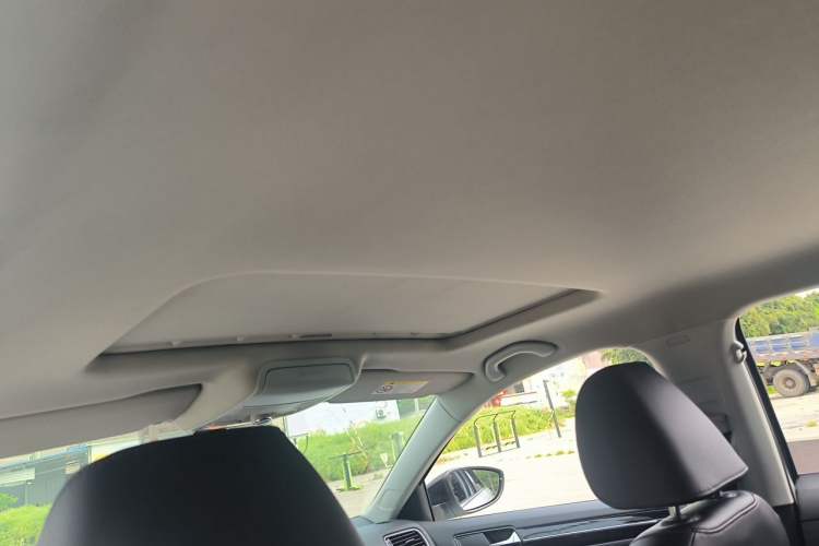 Used Volkswagen Sagitar 2018 280TSI DSG Luxury Model Headliner