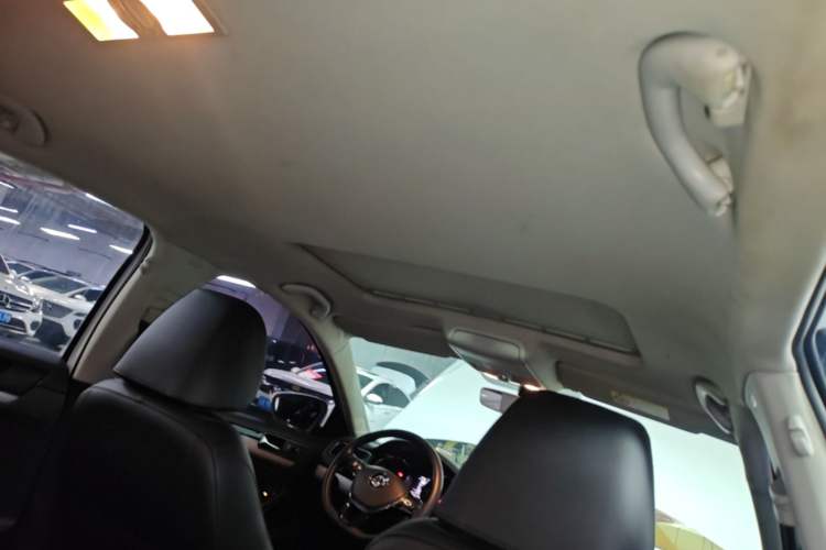 Used Volkswagen Sagitar 2018 180TSI DSG Prestige Edition Headliner