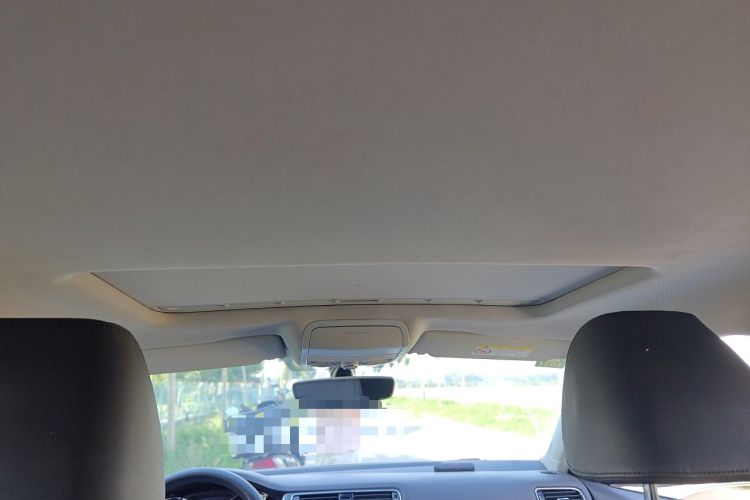 Used Volkswagen Sagitar 2018 1.6L Automatic Comfort Model Headliner