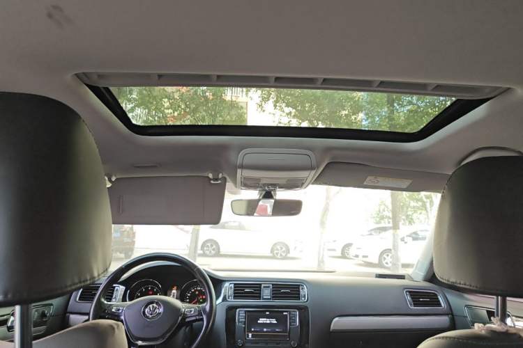 Used Volkswagen Sagitar 2018 180TSI DSG Prestige Edition Headliner