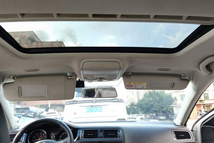 Used Volkswagen Sagitar 2018 280TSI DSG Ignite Edition Headliner