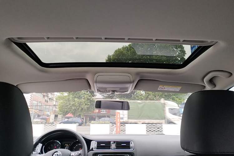 Used Volkswagen Sagitar 2018 280TSI DSG Comfort Model Headliner