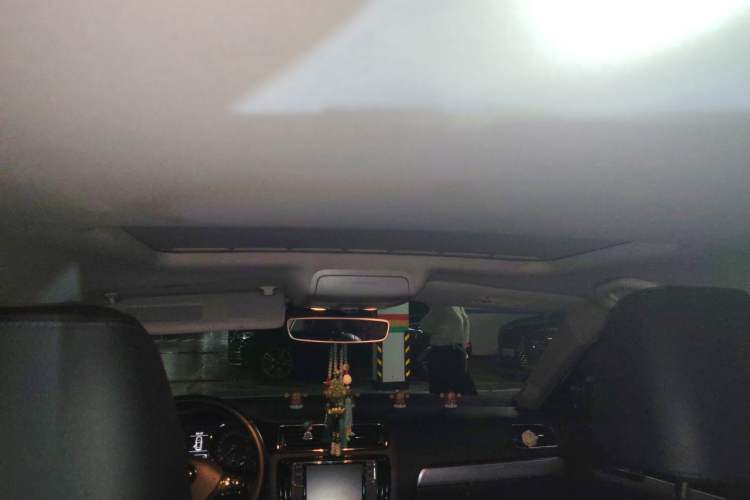 Used Volkswagen Sagitar 2018 180TSI DSG Prestige Edition Headliner