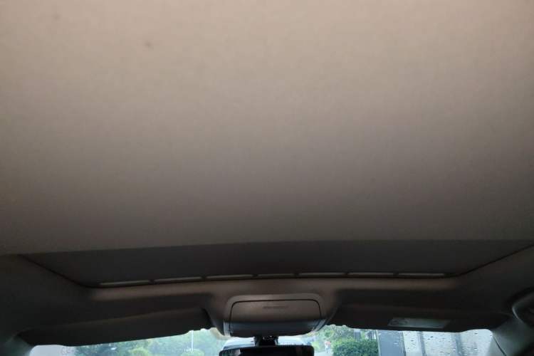 Used Volkswagen Sagitar 2018 1.6L Automatic Comfort Model Headliner