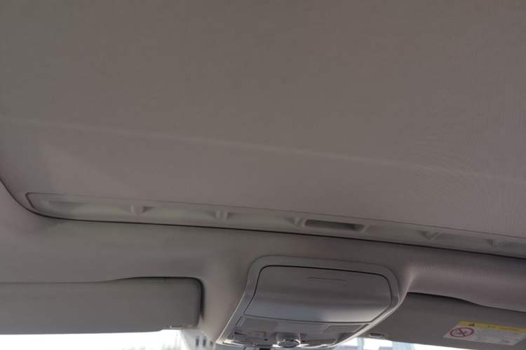 Used Volkswagen Sagitar 2018 1.6L Automatic Comfort Model Headliner
