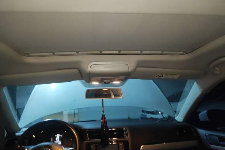 Used Volkswagen Sagitar 2018 280TSI DSG Comfort Model Headliner