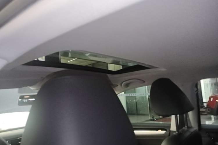 Used Volkswagen Sagitar 2018 280TSI DSG Ignite Edition Headliner