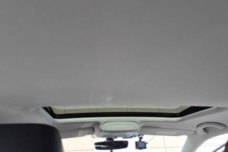 Used Volkswagen Sagitar 2018 1.6L Automatic Comfort Model Headliner