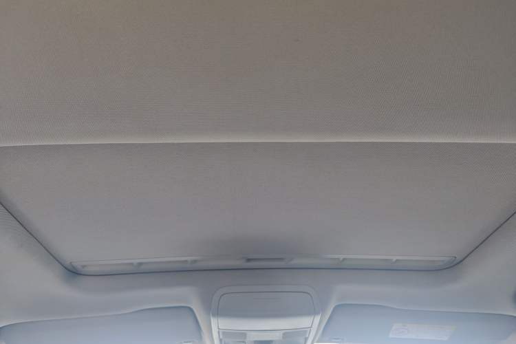 Used Volkswagen Sagitar 2018 1.6L Automatic Comfort Model Headliner