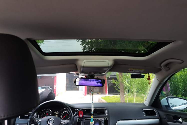Used Volkswagen Sagitar 2018 1.6L Automatic Comfort Model Headliner