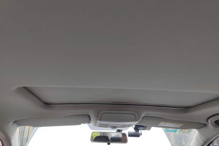 Used Volkswagen Sagitar 2018 280TSI DSG Comfort Model Headliner
