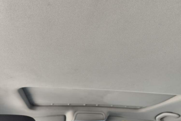 Used Volkswagen Sagitar 2018 1.6L Automatic Comfort Model Headliner