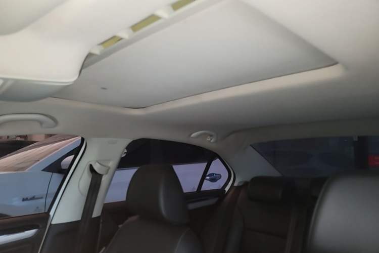 Used Volkswagen Sagitar 2018 1.6L Automatic Comfort Model Headliner