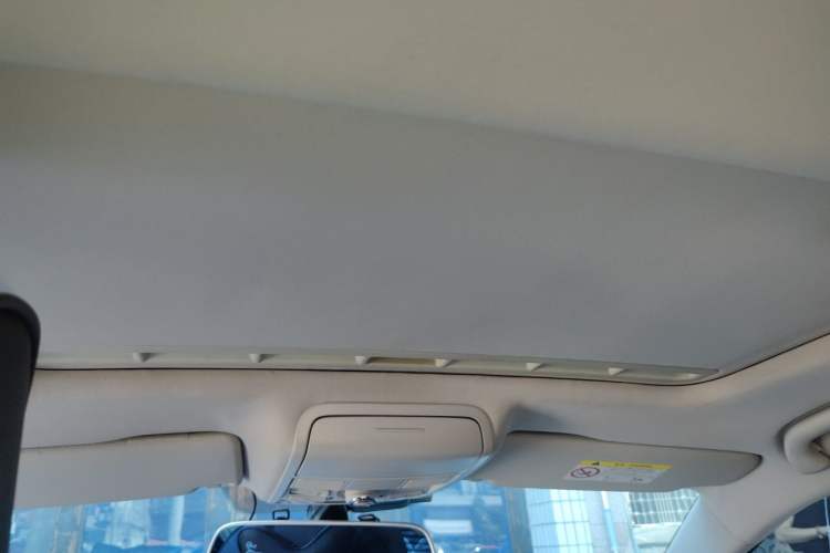 Used Volkswagen Sagitar 2018 280TSI DSG Luxury Model Headliner