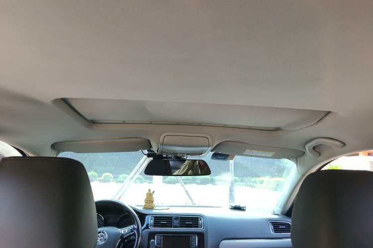 Used Volkswagen Sagitar 2018 1.6L Automatic Comfort Model Headliner