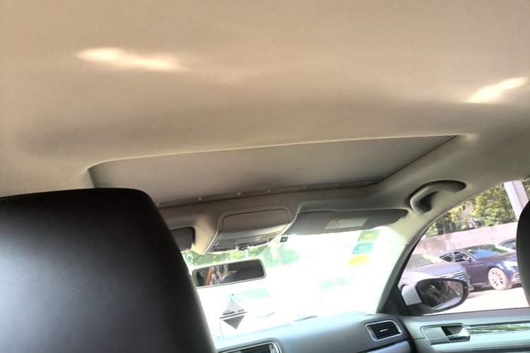 Used Volkswagen Sagitar 2018 280TSI DSG Comfort Model Headliner