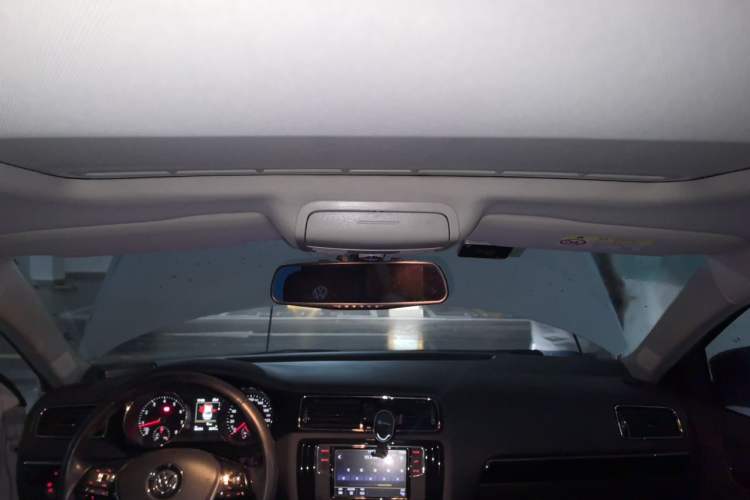 Used Volkswagen Sagitar 2018 280TSI DSG Luxury Model Headliner