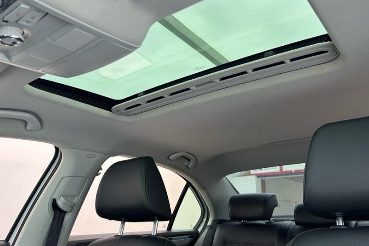 Used Volkswagen Sagitar 2018 1.6L Automatic Comfort Model Headliner