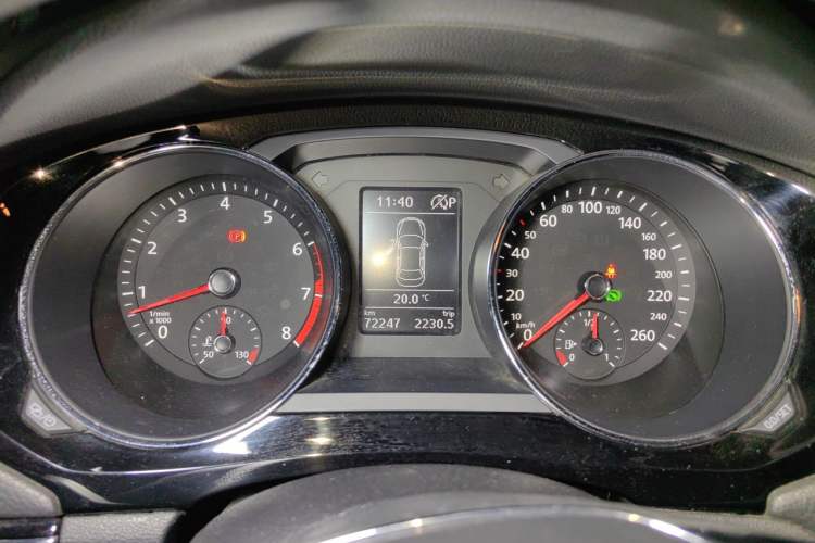 Used Volkswagen Sagitar 2018 280TSI DSG Ignite Edition Instrument Cluster