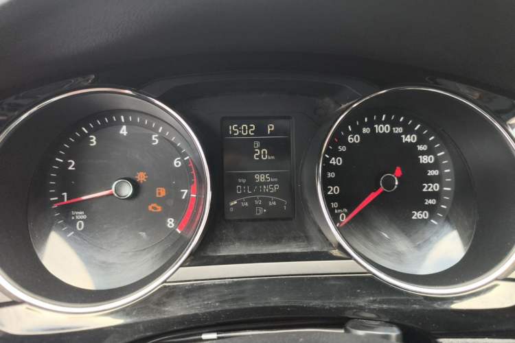 Used Volkswagen Sagitar 2018 1.6L Automatic Comfort Model Instrument Cluster
