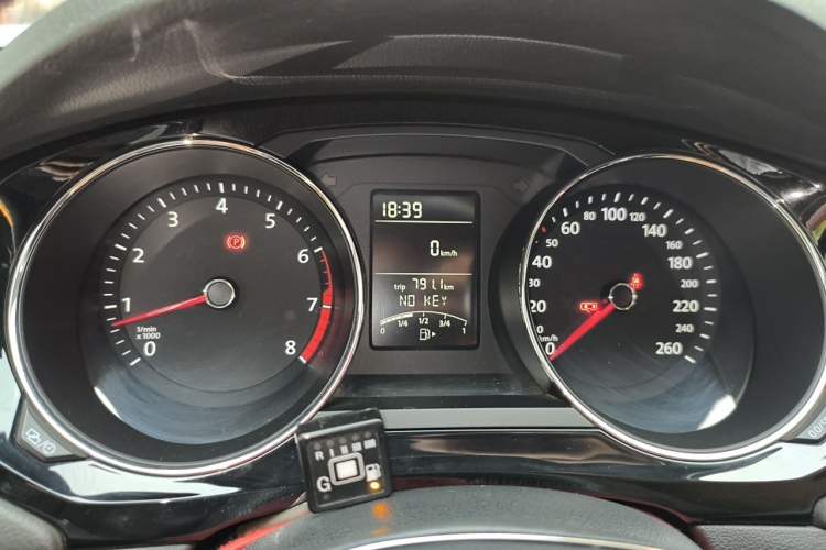 Used Volkswagen Sagitar 2018 1.6L Manual Comfort Model Instrument Cluster