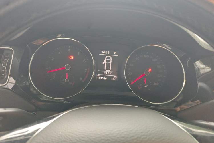 Used Volkswagen Sagitar 2018 280TSI DSG Ignite Edition Instrument Cluster