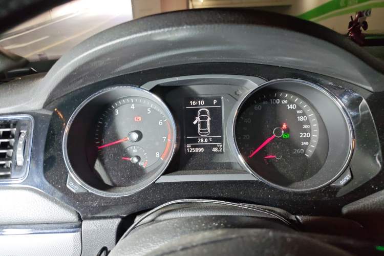 Used Volkswagen Sagitar 2018 180TSI DSG Prestige Edition Instrument Cluster