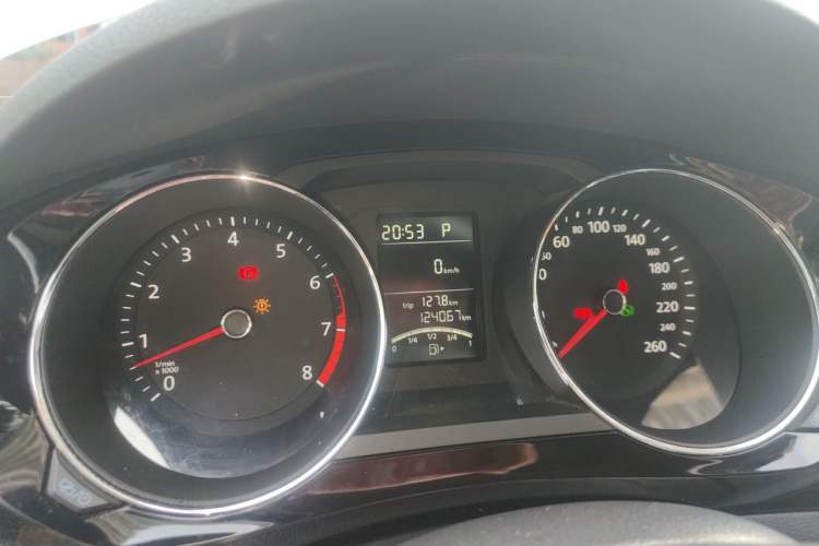 Used Volkswagen Sagitar 2018 1.6L Automatic Comfort Model Instrument Cluster