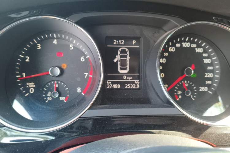 Used Volkswagen Sagitar 2018 180TSI DSG Prestige Edition Instrument Cluster