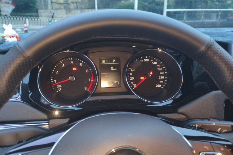 Used Volkswagen Sagitar 2018 1.6L Automatic Comfort Model Instrument Cluster