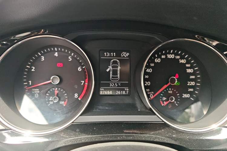 Used Volkswagen Sagitar 2018 280TSI DSG Ignite Edition Instrument Cluster