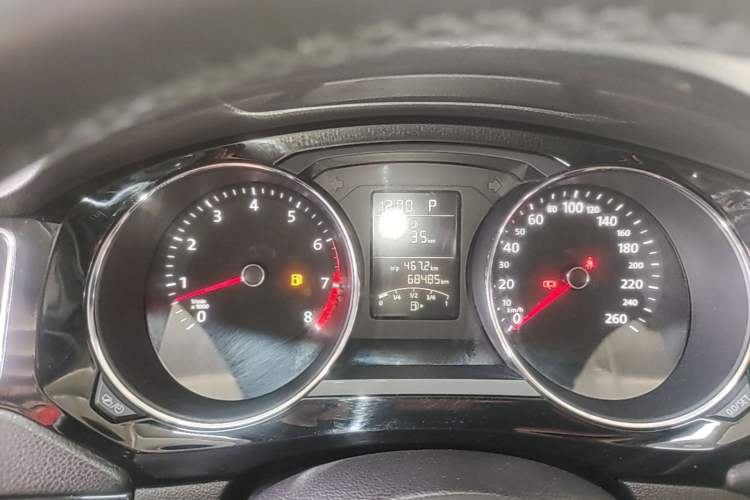 Used Volkswagen Sagitar 2018 1.6L Automatic Comfort Model Instrument Cluster
