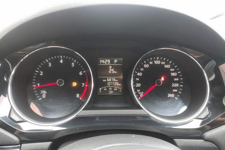 Used Volkswagen Sagitar 2018 1.6L Automatic Comfort Model Instrument Cluster