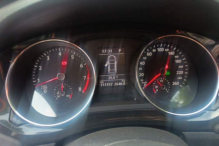 Used Volkswagen Sagitar 2018 280TSI DSG Ignite Edition Instrument Cluster