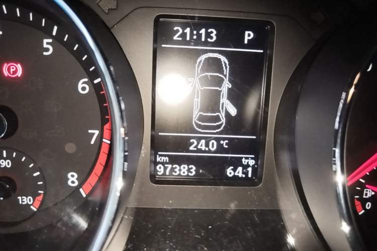 Used Volkswagen Sagitar 2018 180TSI DSG Prestige Edition Instrument Cluster