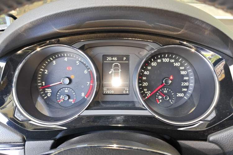 Used Volkswagen Sagitar 2018 280TSI DSG Comfort Model Instrument Cluster