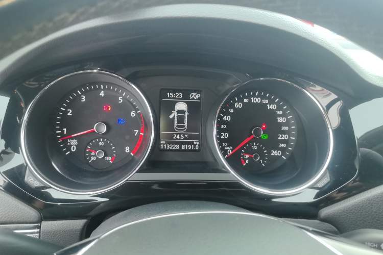 Used Volkswagen Sagitar 2018 280TSI DSG Ignite Edition Instrument Cluster