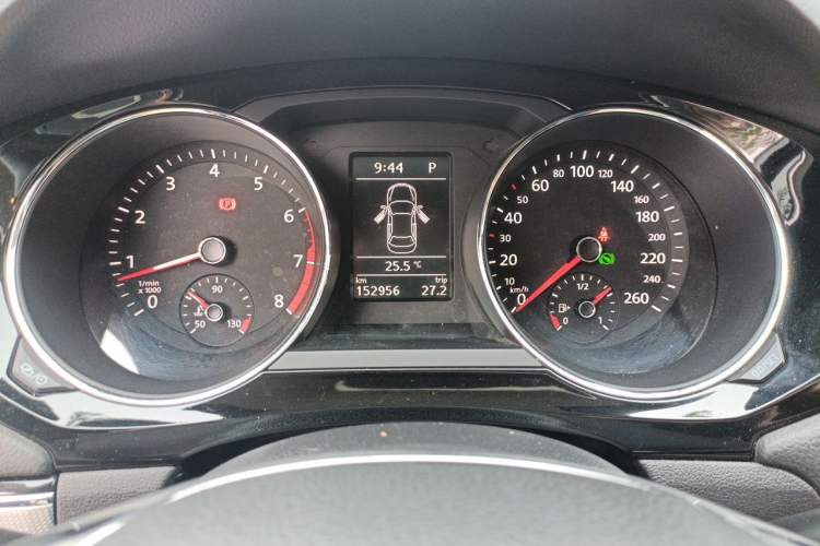 Used Volkswagen Sagitar 2018 280TSI DSG Ignite Edition Instrument Cluster