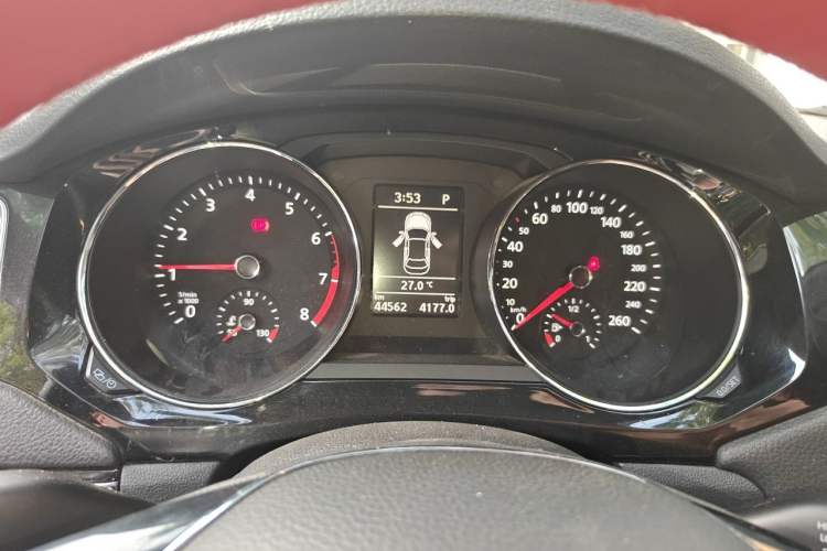 Used Volkswagen Sagitar 2018 280TSI DSG Ignite Edition Instrument Cluster