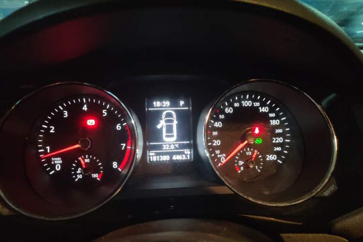 Used Volkswagen Sagitar 2018 180TSI DSG Prestige Edition Instrument Cluster