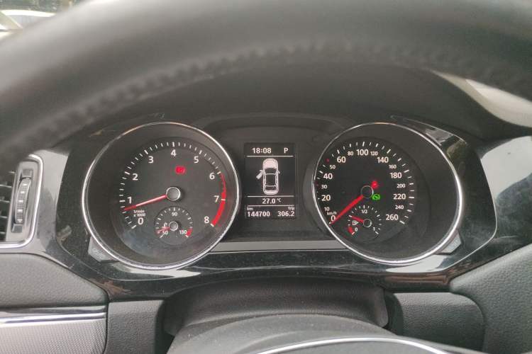 Used Volkswagen Sagitar 2018 180TSI DSG Prestige Edition Instrument Cluster