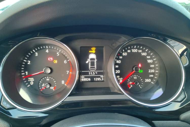 Used Volkswagen Sagitar 2018 280TSI DSG Ignite Edition Instrument Cluster